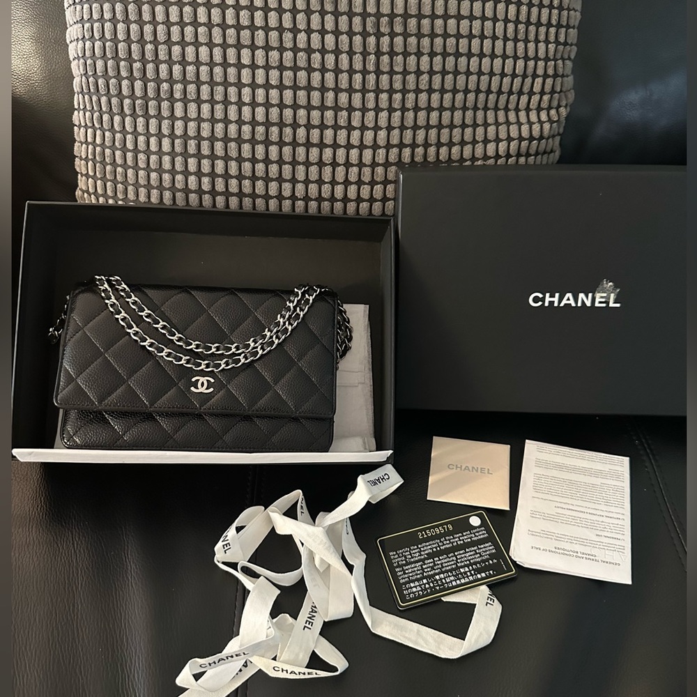 （SOLD) Authentic Chanel Wallet On Chain